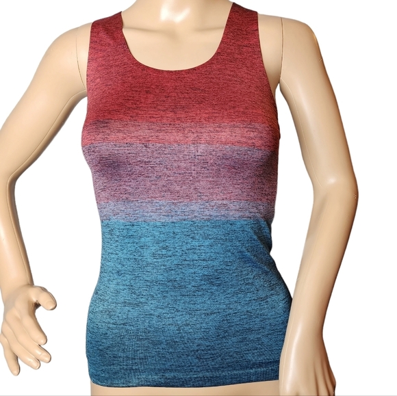 NWT Athleta Relay Tank Top Shirt Gradient Ombre Multi Red Blue Size XS - Picture 7 of 16